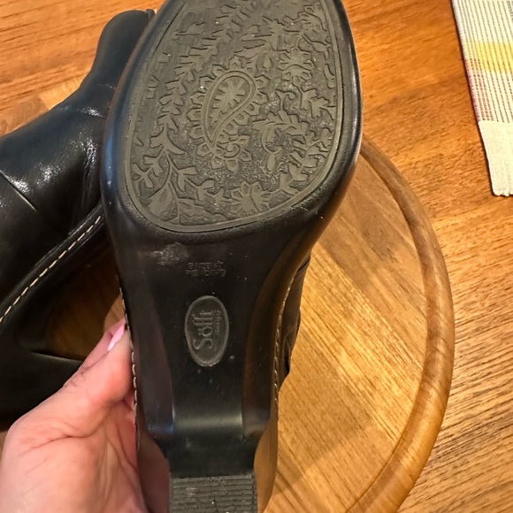 Sofft Madrid Black Leather Heeled Mules Size 7 Comfortable Classic Slip-On Shoes - Picture 16 of 16